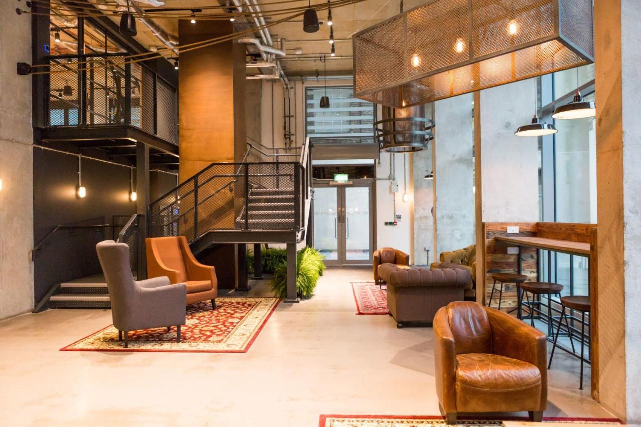 Cosy Studios And Apartments At Chapter Aldgate In London Exterior photo